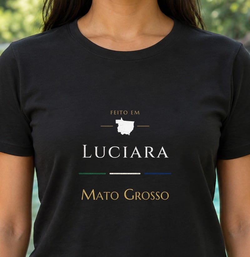 Camiseta Feito em de Luciara